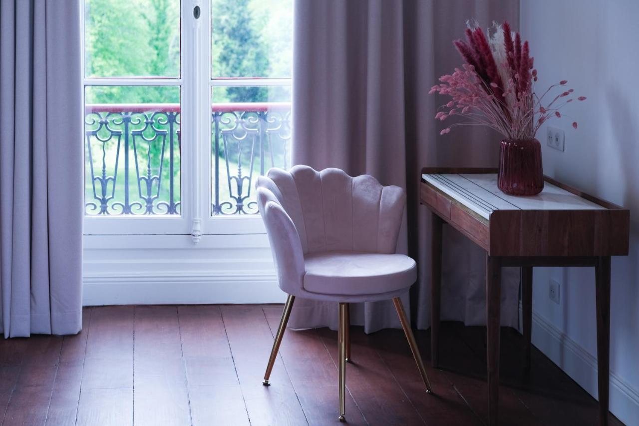 Domaine De La Tisnere Bed & Breakfast Gelos Luaran gambar