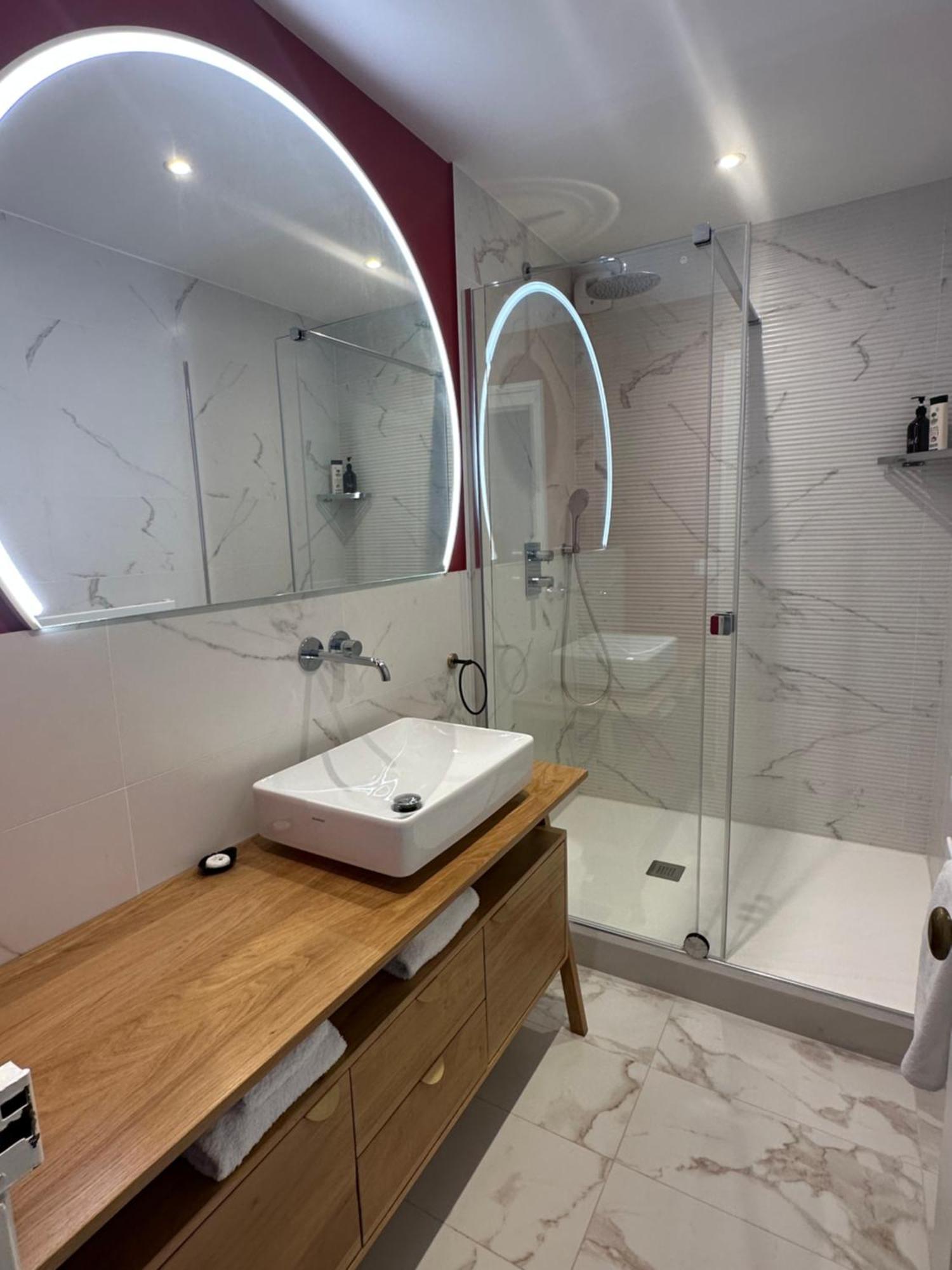 Domaine De La Tisnere Bed & Breakfast Gelos Luaran gambar