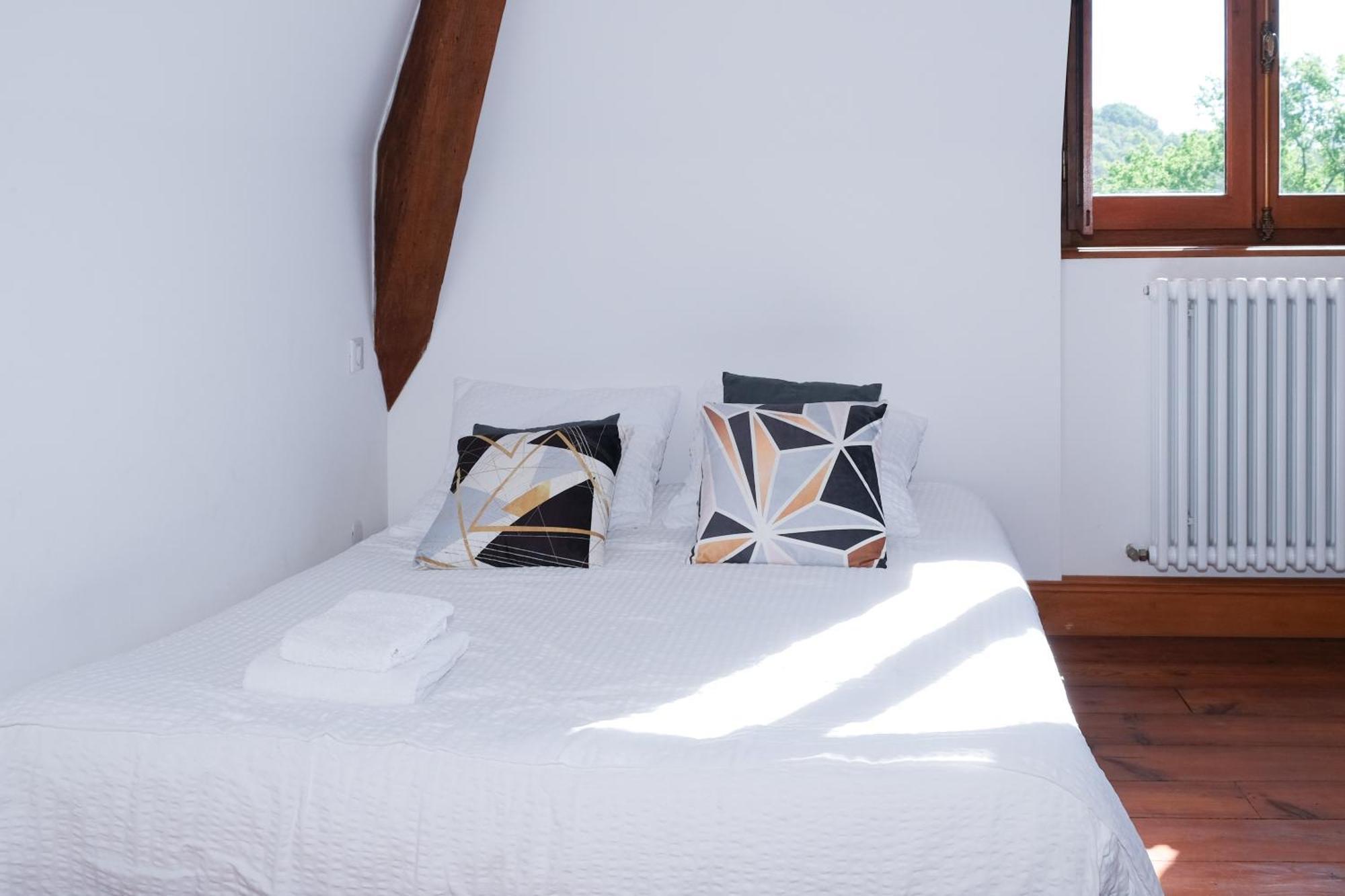 Domaine De La Tisnere Bed & Breakfast Gelos Bilik gambar